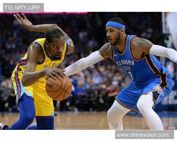 勇士与雷霆激战正酣视频直播带你感受篮球魅力与激情瞬间