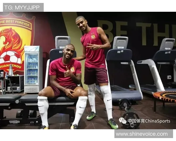 恒大与大阪对决引发球迷热议各种吐槽层出不穷让人哭笑不得