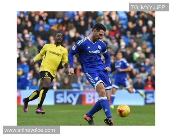 曼联联赛迎战伯顿全力争胜展现球队实力与决心