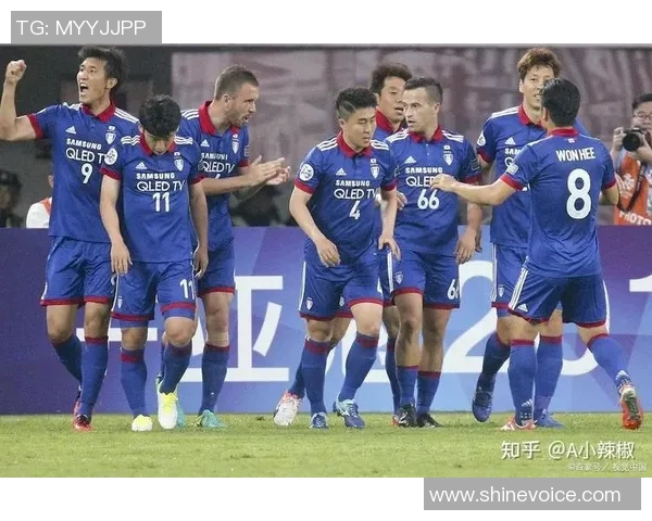 名古屋鲸与扎幌的激烈对决展现足球魅力与团队精神