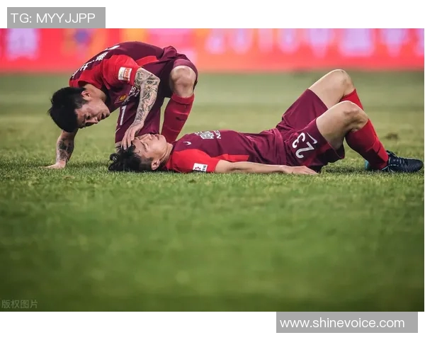 莫火车头与乌发的较量谁能在这场对决中脱颖而出 莫火车头与乌发的较量谁能在这场对决中脱颖而出