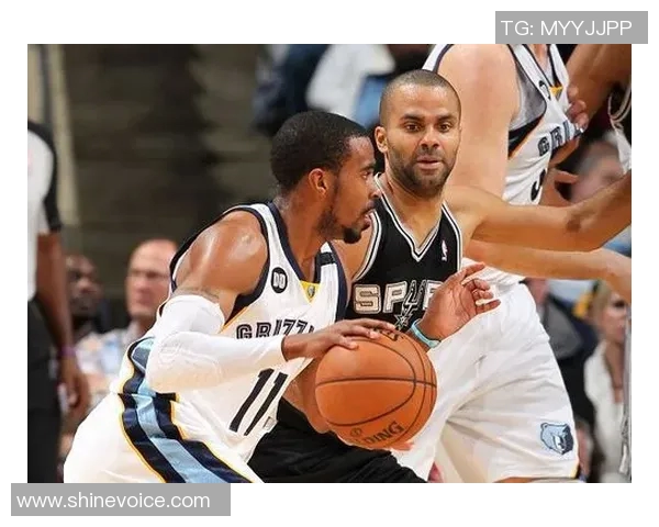 迈克康利的篮球之路:从新秀到全明星的奋斗历程与成就 迈克康利的篮球之路:从新秀到全明星的奋斗历程与成就