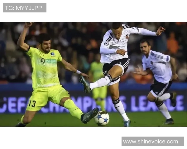 基普迪纳摩与阿尔克的精彩对决揭示足球战术与团队合作的魅力