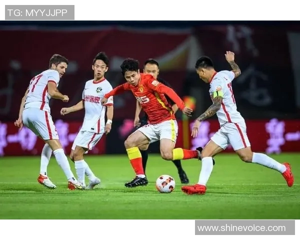 恒大与人和中超对决分析：球队状态与战术布局的深度剖析