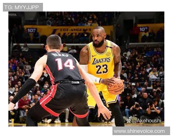 湖人勇士激战11月30日NBA赛季焦点对决精彩回顾与分析 湖人勇士激战11月30日NBA赛季焦点对决精彩回顾与分析