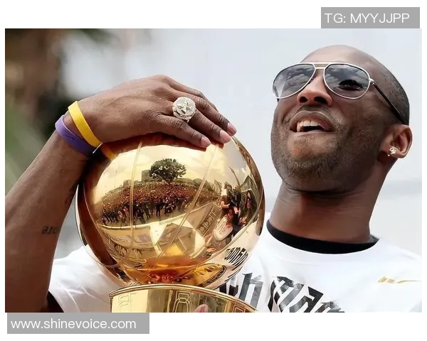 科比布莱恩特的传奇人生与篮球精神传承探讨 科比布莱恩特的传奇人生与篮球精神传承探讨