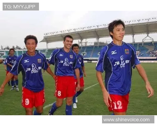 成都足球队荣登全国足球配合排行榜第五名展现实力与团队精神